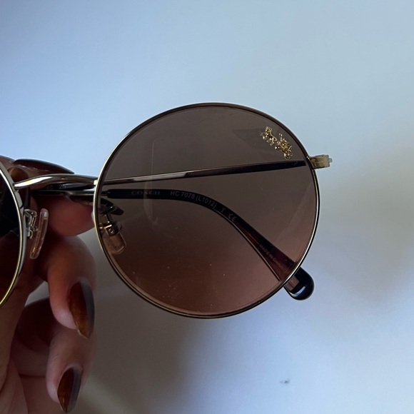 Coach round sunglasses - Picture 2 of 3